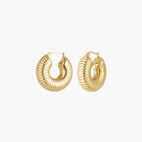 Luana Hoops